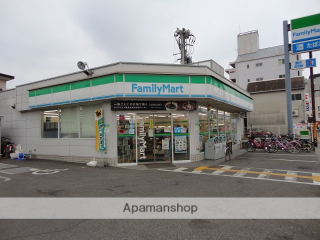 コンビニ　ファミリーマート（コンビニ）まで391m