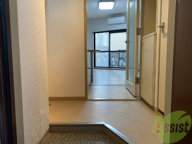 玄関　玄関周りも、広くて使いやすそうな雰囲気ですね。