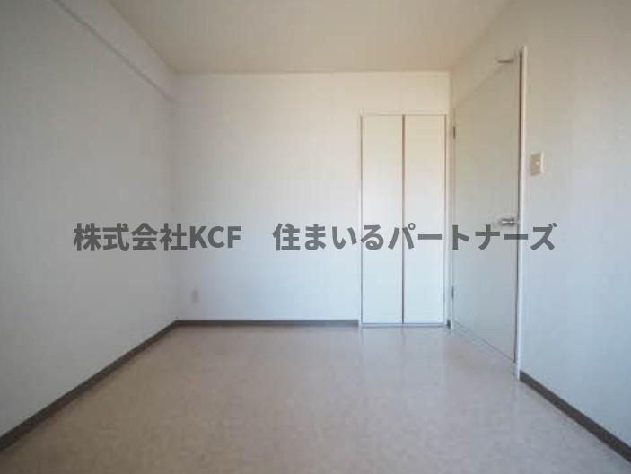 居室・リビング　独立洗面台、朝の身支度には欠かせません