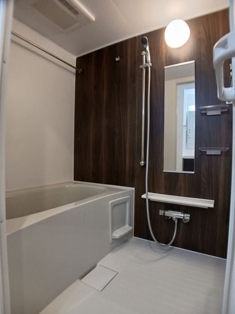 バス・シャワールーム