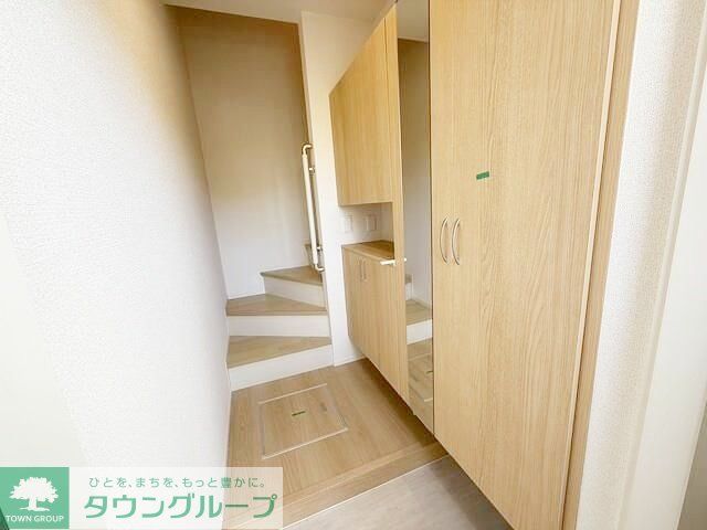玄関　お問合せはタウンハウジングまで！※現地待合わせ相談可能