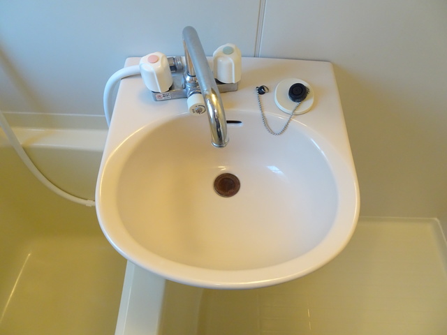 洗面設備　洗面ボウルと鏡もございます☆