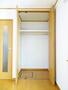 収納　ロングコート・ワンピースなどの収納も可能な縦長収納です！