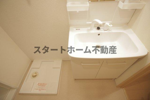 洗面設備　忙しい朝には欠かせない洗面所です