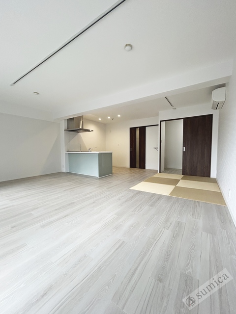 居室・リビング　１８帖のリビングをご覧ください♪♪