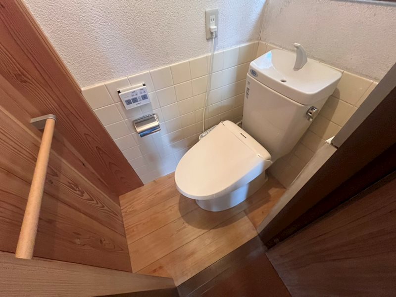 寺戸町南垣内57貸家のトイレ写真