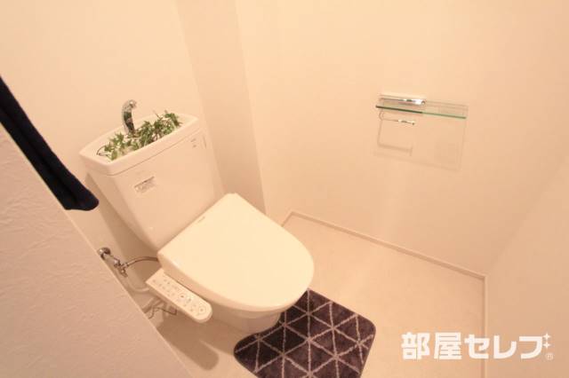 トイレ　お手洗いはこちらです