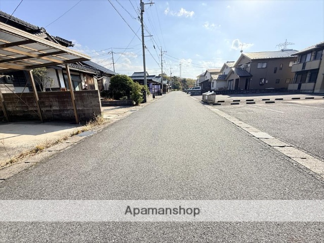 その他　前面道路（その他）まで0m