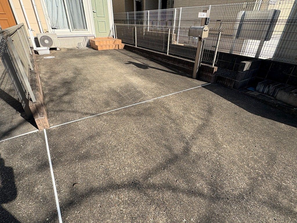 駐車場　目の前が駐車スペースです