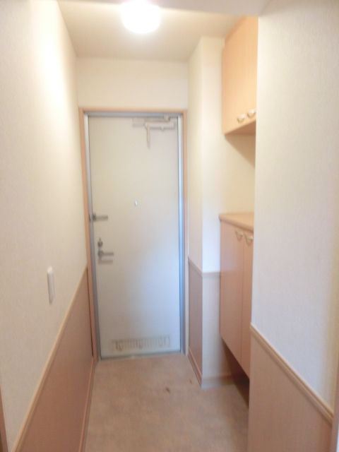 玄関　シューズボックス付きです。