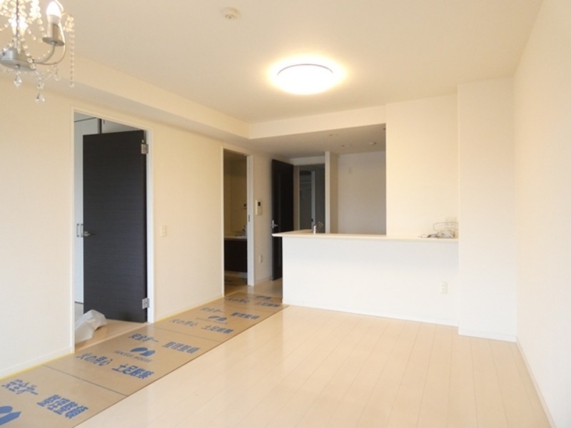 居室・リビング　図面と現状に相違がある場合には現状を優先