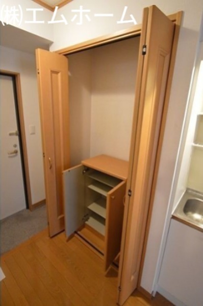 玄関　玄関収納　シューズボックス付