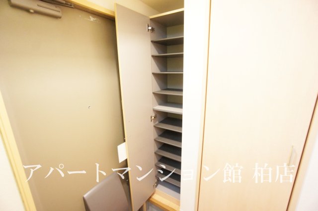 玄関　※別号室参考写真です