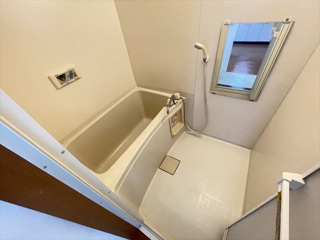 バス・シャワールーム　バスルーム