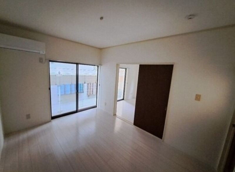 居室・リビング　図面と現状に相違がある場合には現状を優先