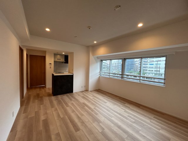 居室・リビング　開放感のあるゆったりとしたお部屋です♪