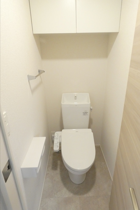 トイレ　温水洗浄便座