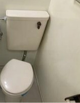 トイレ　別部屋反転写真