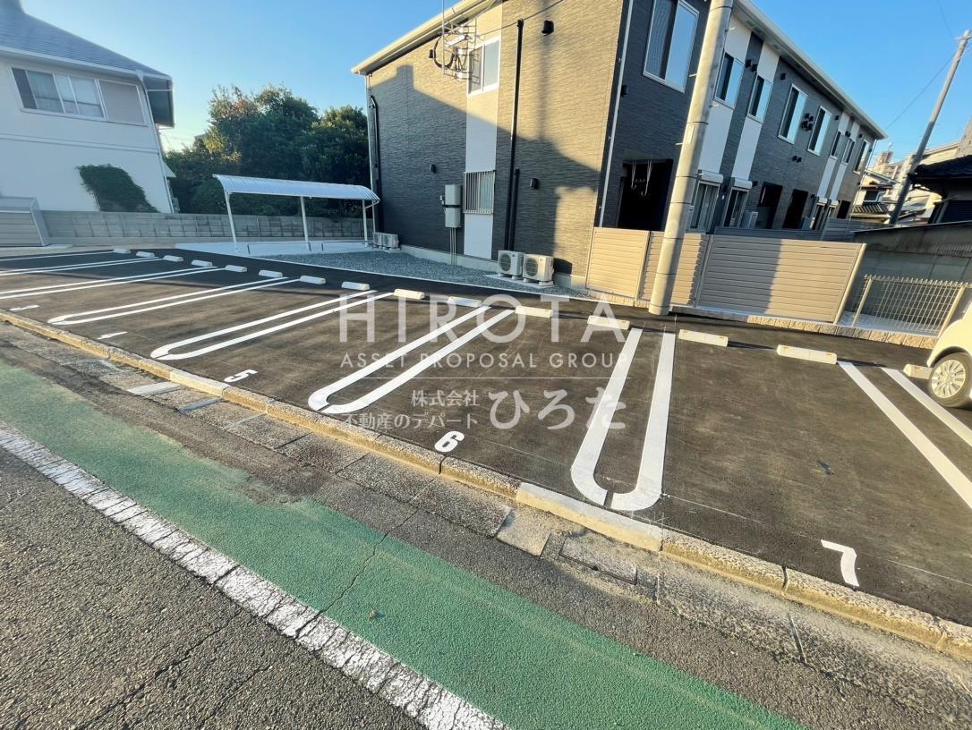 駐車場　※工事中写真