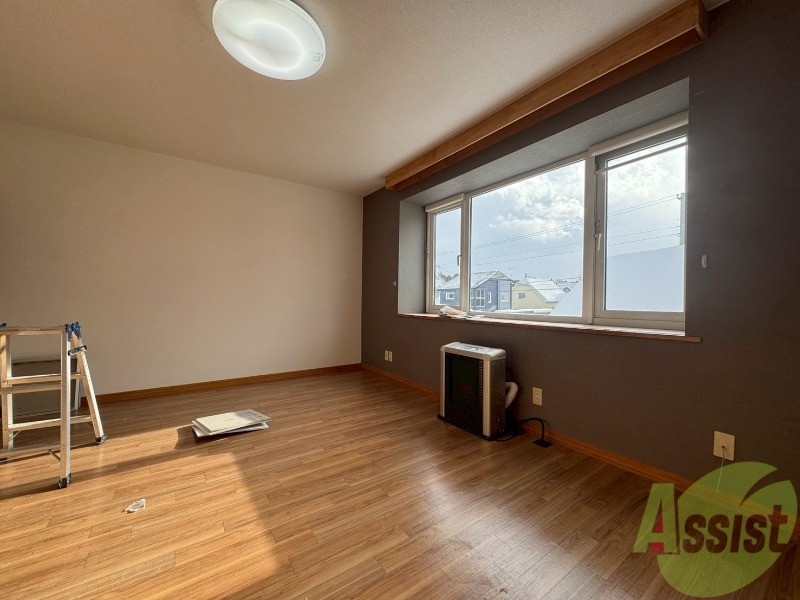 居室・リビング　広くてキレイなお部屋が広がっていて、充実した生活が送れそう。