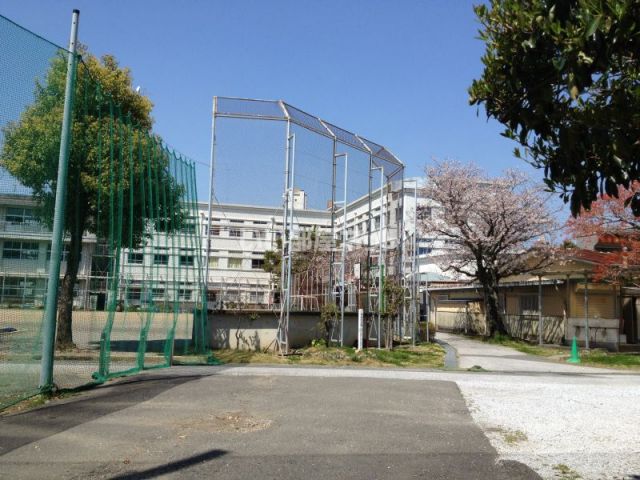 小学校　高知市立第六小学校（小学校）まで1544m