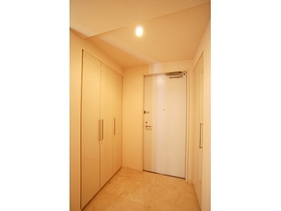 玄関　参考写真