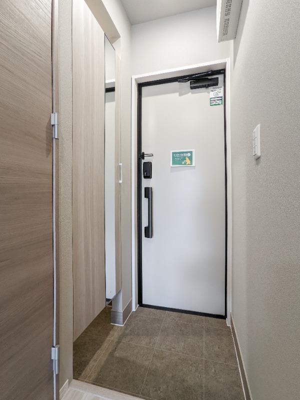 玄関　図面と現状に相違がある場合には現状を優先