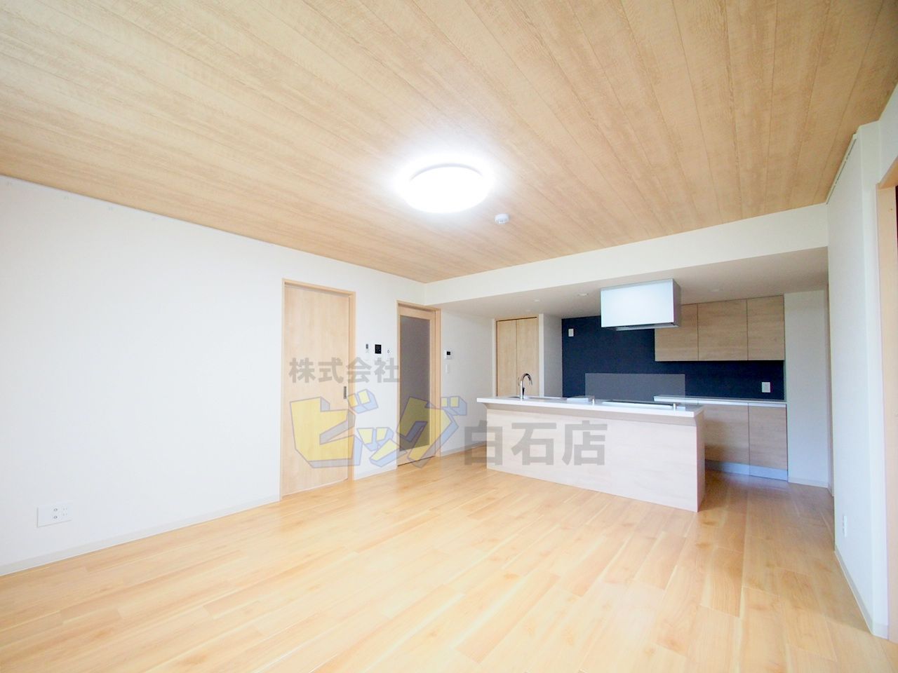 居室・リビング　広々リビングです♪