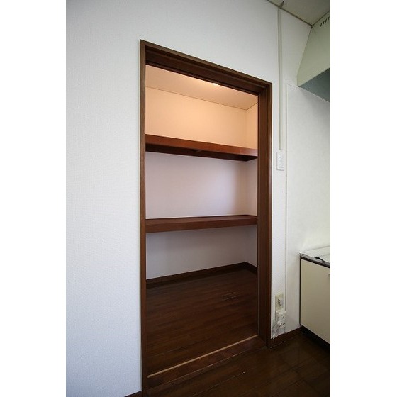 その他部屋・スペース　食品庫