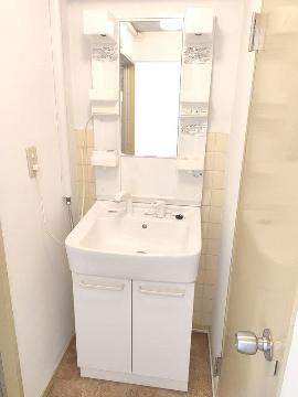 洗面設備　洗髪洗面化粧台