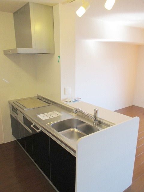 キッチン　★お部屋探しは株式会社タウンハウジング東京まで★