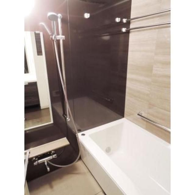 バス・シャワールーム　※写真は同タイプ住戸です。