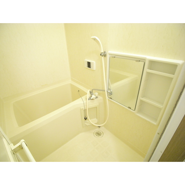バス・シャワールーム　退去前の写真です。