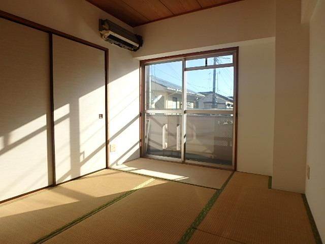 眺望　明るい室内