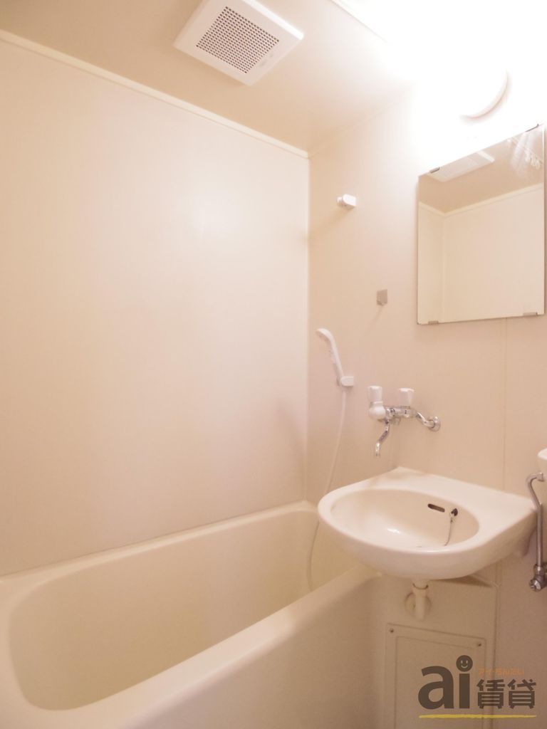 トイレ　※同仕様写真です