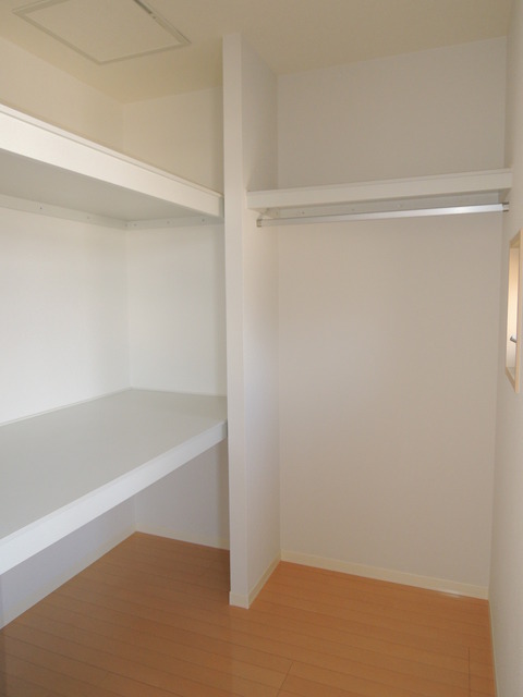 収納　ウォークインクローゼット