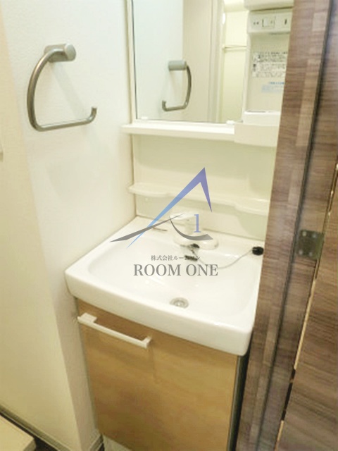 洗面設備　独立洗面台です。