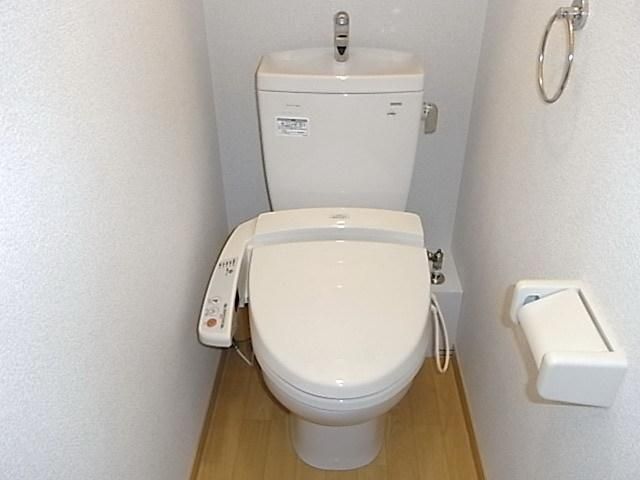 トイレ　★シャワー付トイレ★