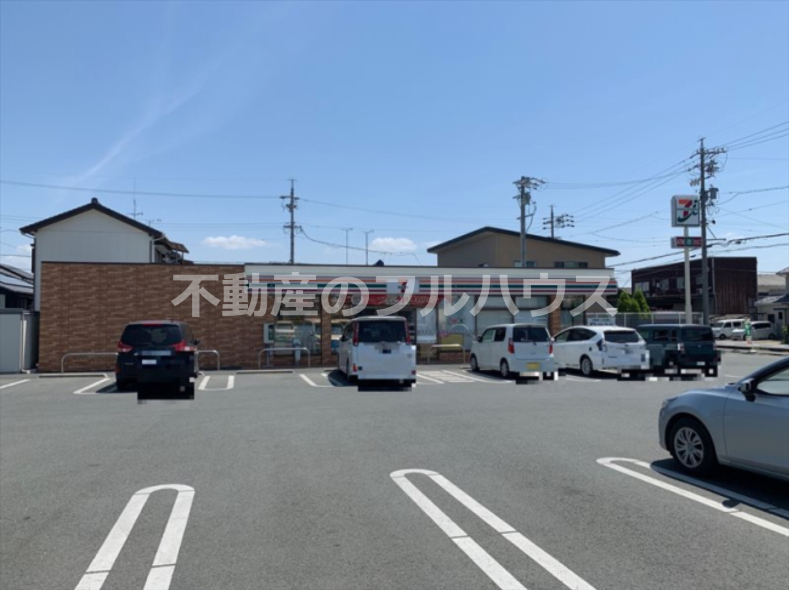 コンビニ　セブンイレブン 豊川三蔵子町店（コンビニ）まで365m