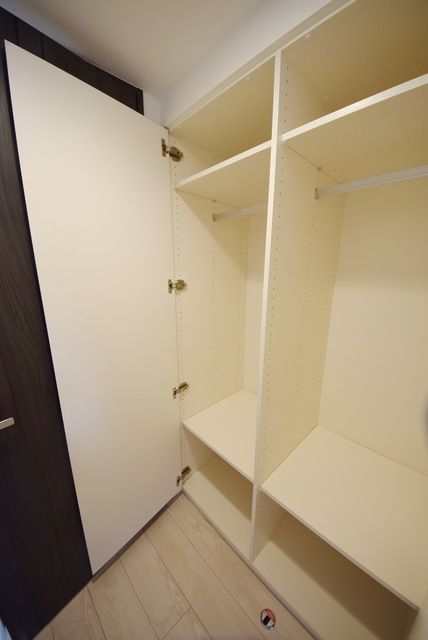 収納　※別部屋の参考写真です。