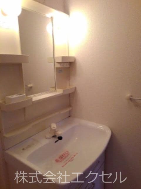 洗面設備　独立洗面台です。