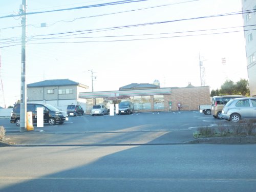 コンビニ　セブンイレブン 小山城北店（コンビニ）まで756m