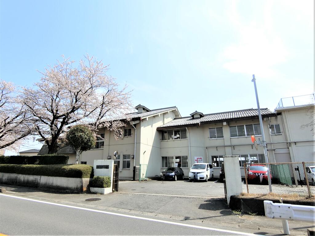 小学校　前橋市立荒子小学校（小学校）まで983m