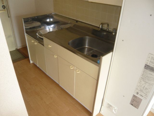 キッチン　室内は現状を優先します