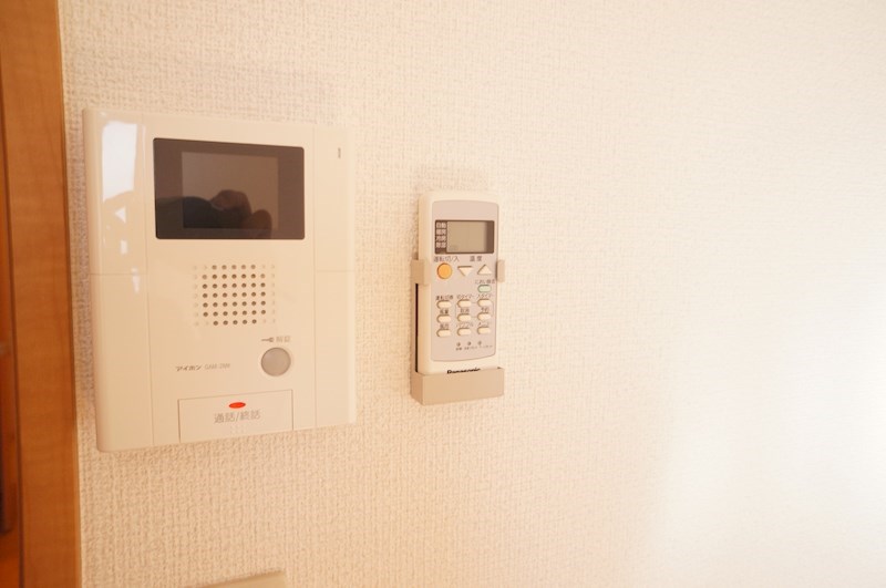 セキュリティ　モニタ付きインターホンで来客も安心