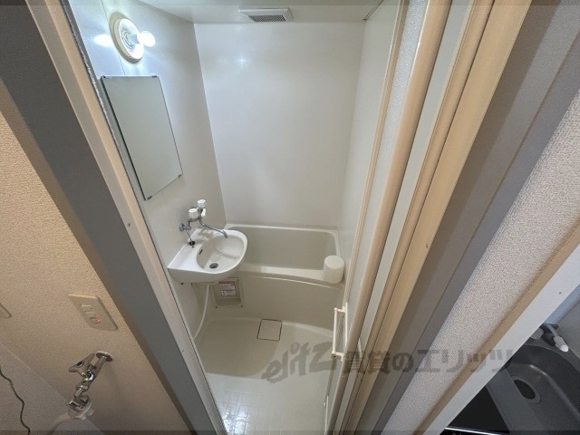 バス・シャワールーム　バス