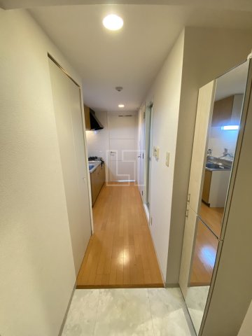 玄関　グラマシー心斎橋東　玄関スペース