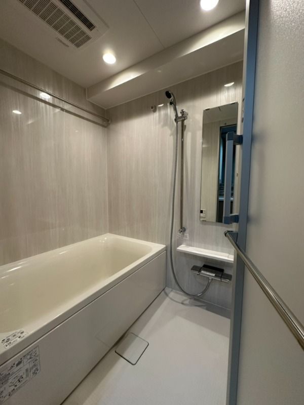 バス・シャワールーム　お風呂で日々の疲れを落としましょう