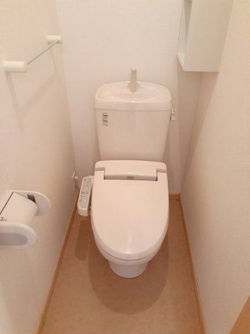 トイレ　ゆったりとした空間のトイレです