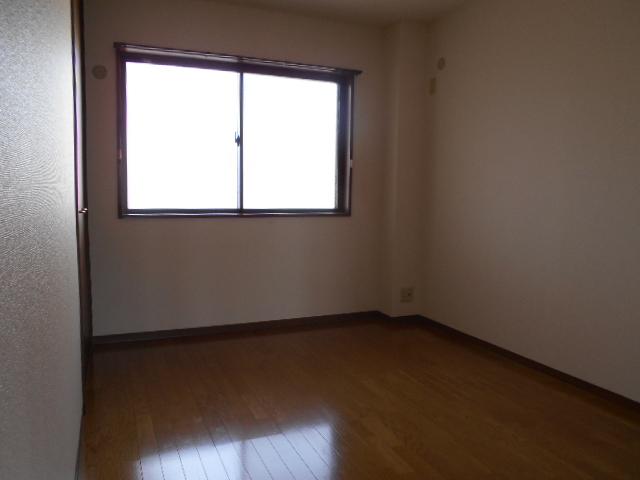 その他部屋・スペース　洋間６帖です。